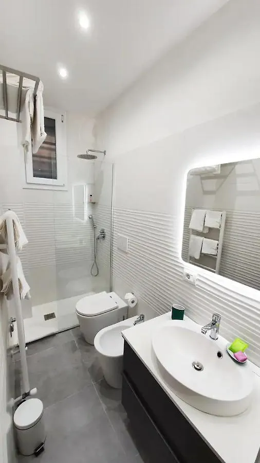 Fiera Station Apartment Bologna 0*,